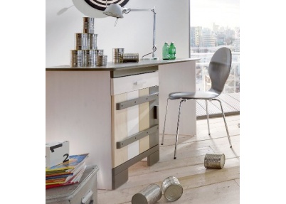 Bureau 'Breaker' met lade en deurtje Tienerbureau Breaker met lade en deurtje